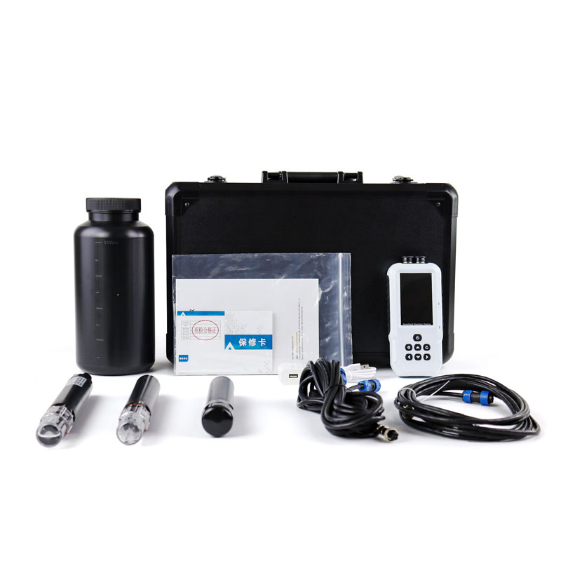 手持式水质检测仪